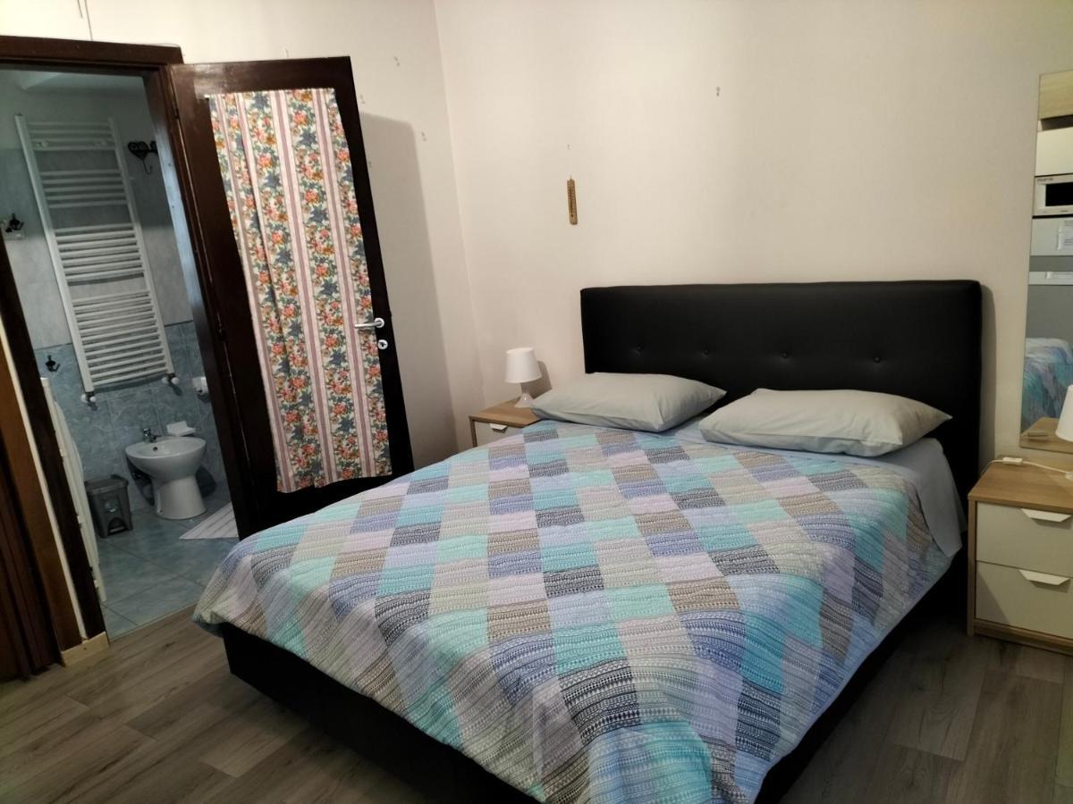 Appartamento monolocale Ferrera Bareggio Esterno foto
